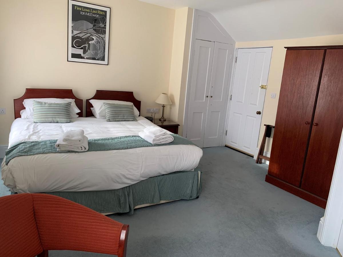 Peregrine House Hotell Canterbury Exteriör bild
