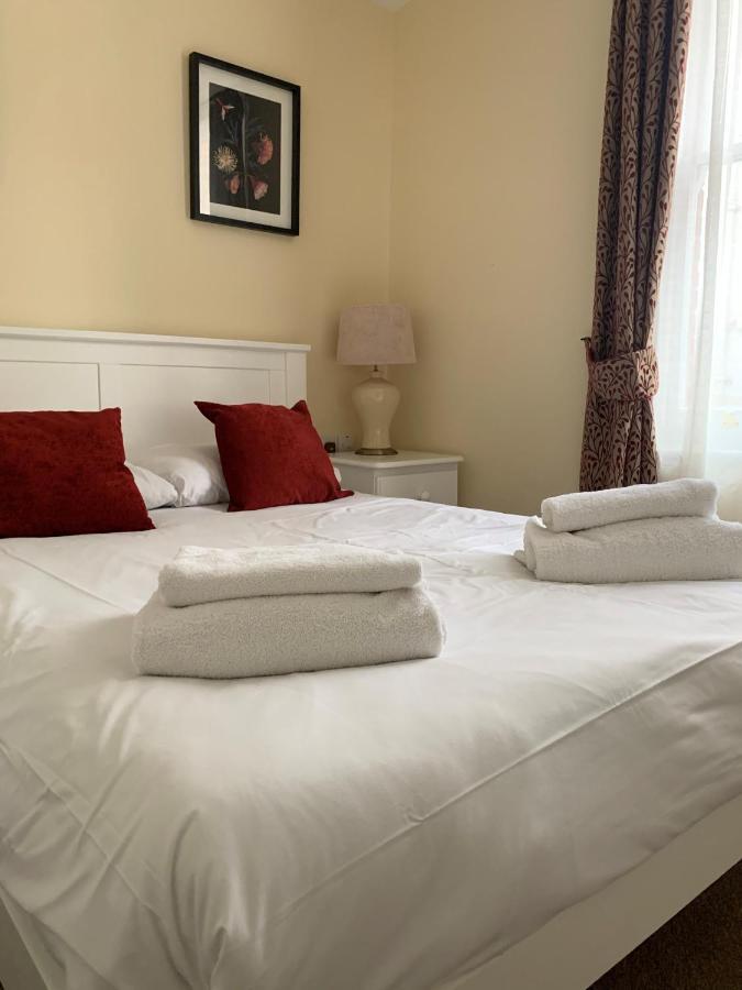 Peregrine House Hotell Canterbury Exteriör bild