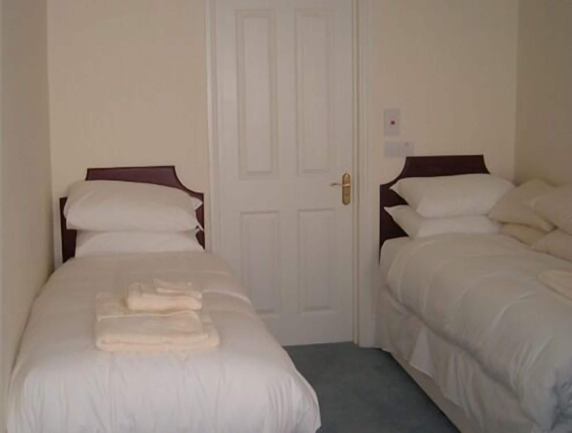 Peregrine House Hotell Canterbury Exteriör bild